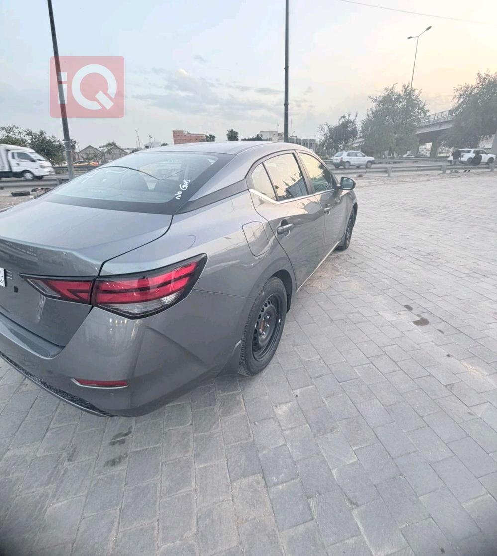 نيسان سنترا